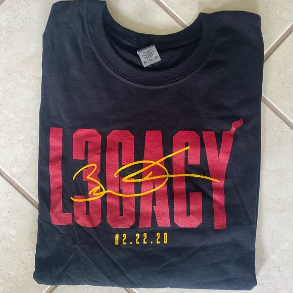 Dwyane Wade Retirement Ceremony T-Shirt - Picture 4 of 5